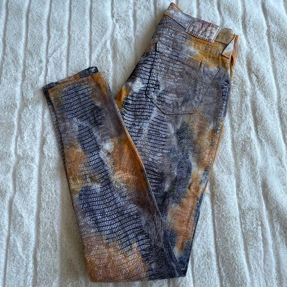 True Religion Halle Snake Print Skinny Jeans - Picture 9 of 13